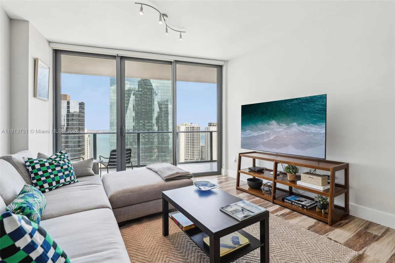 1300 S Miami Ave # 2404, Miami FL 33130