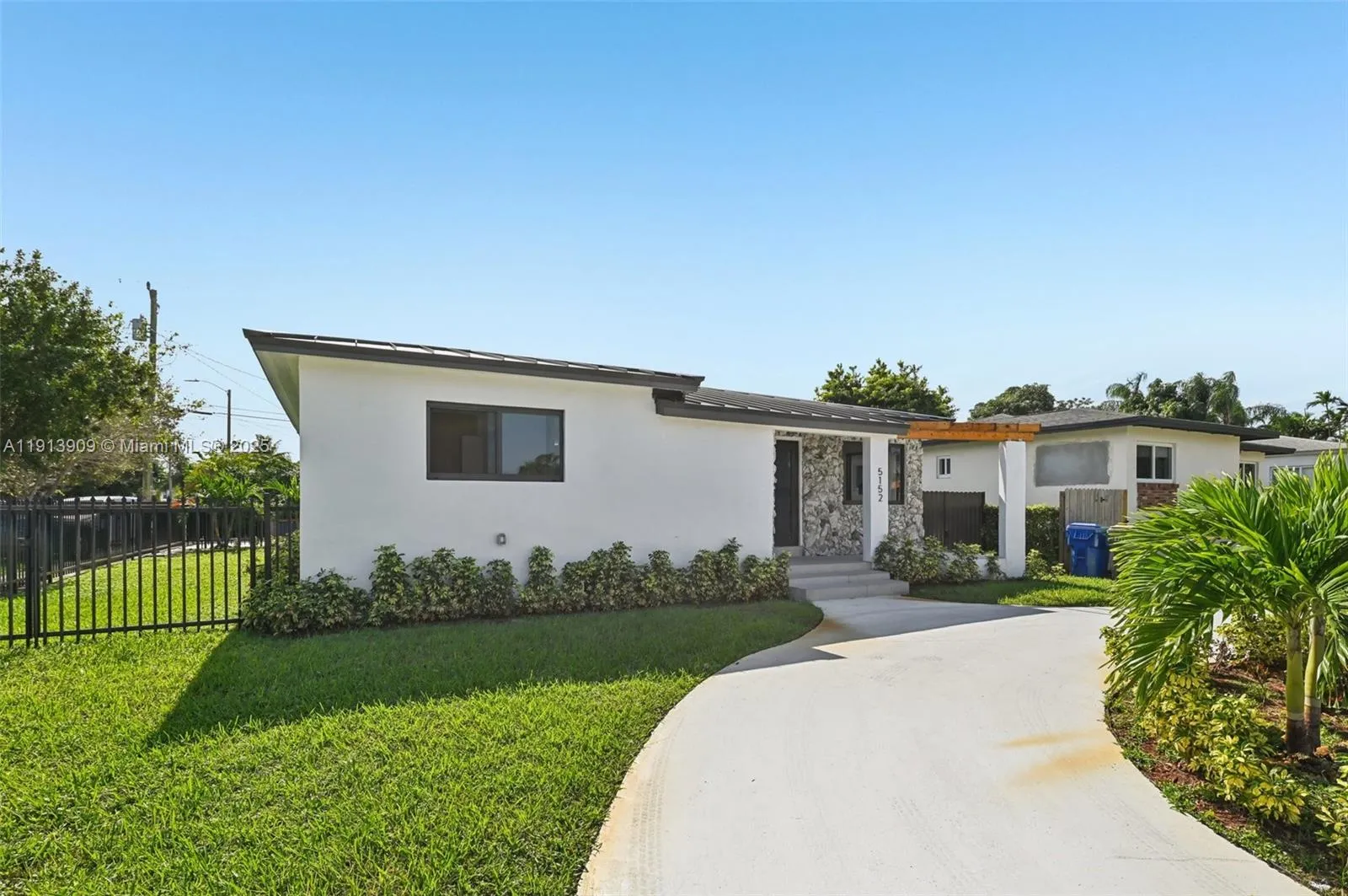 5152 SW 6th St, Coral Gables FL 33134