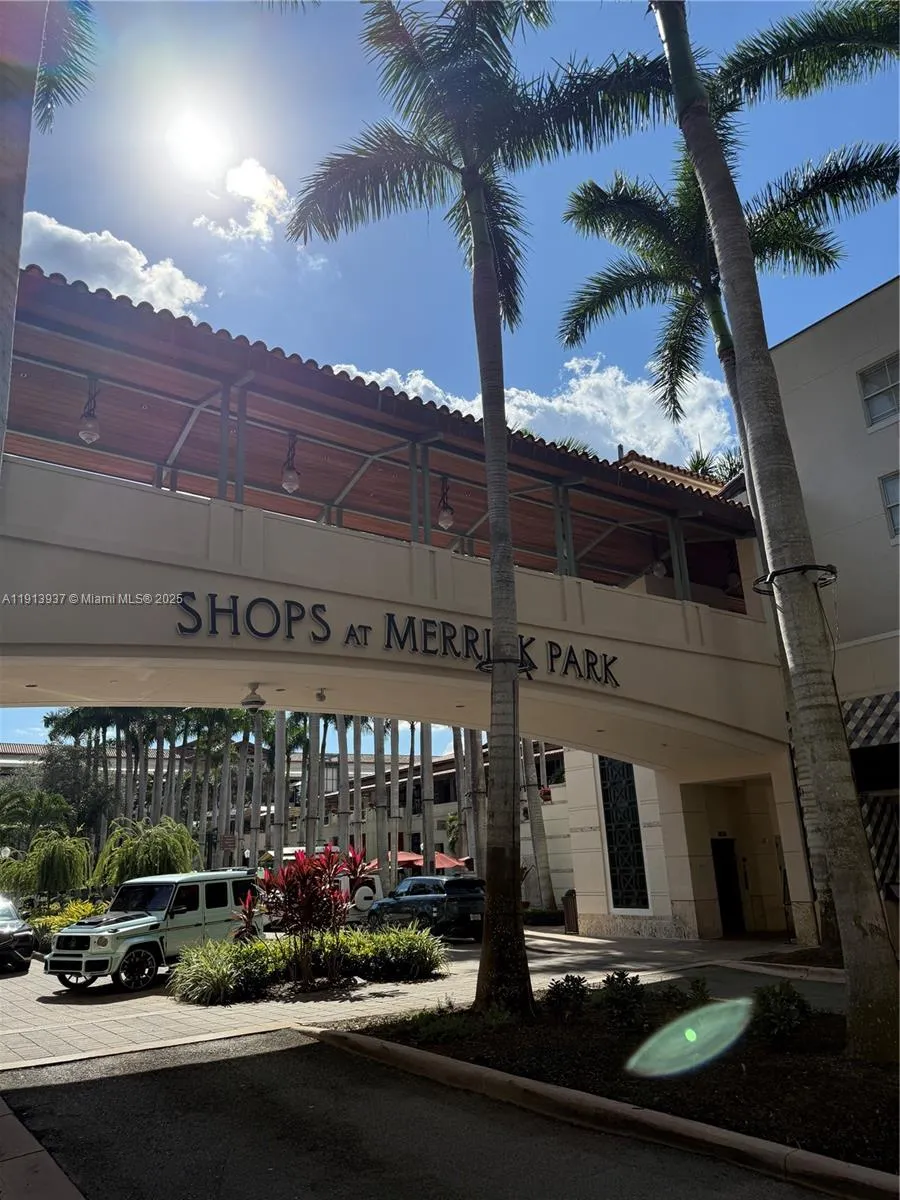 4100 Salzedo St # 811, Coral Gables FL 33146