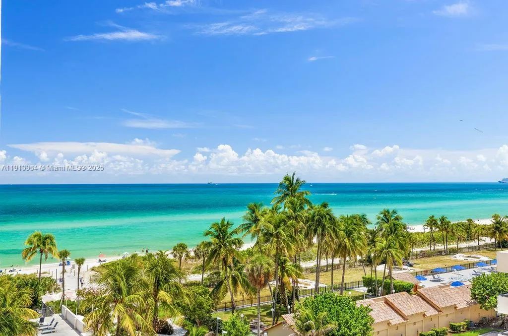 2625 Collins Ave # 702, Miami Beach FL 33140
