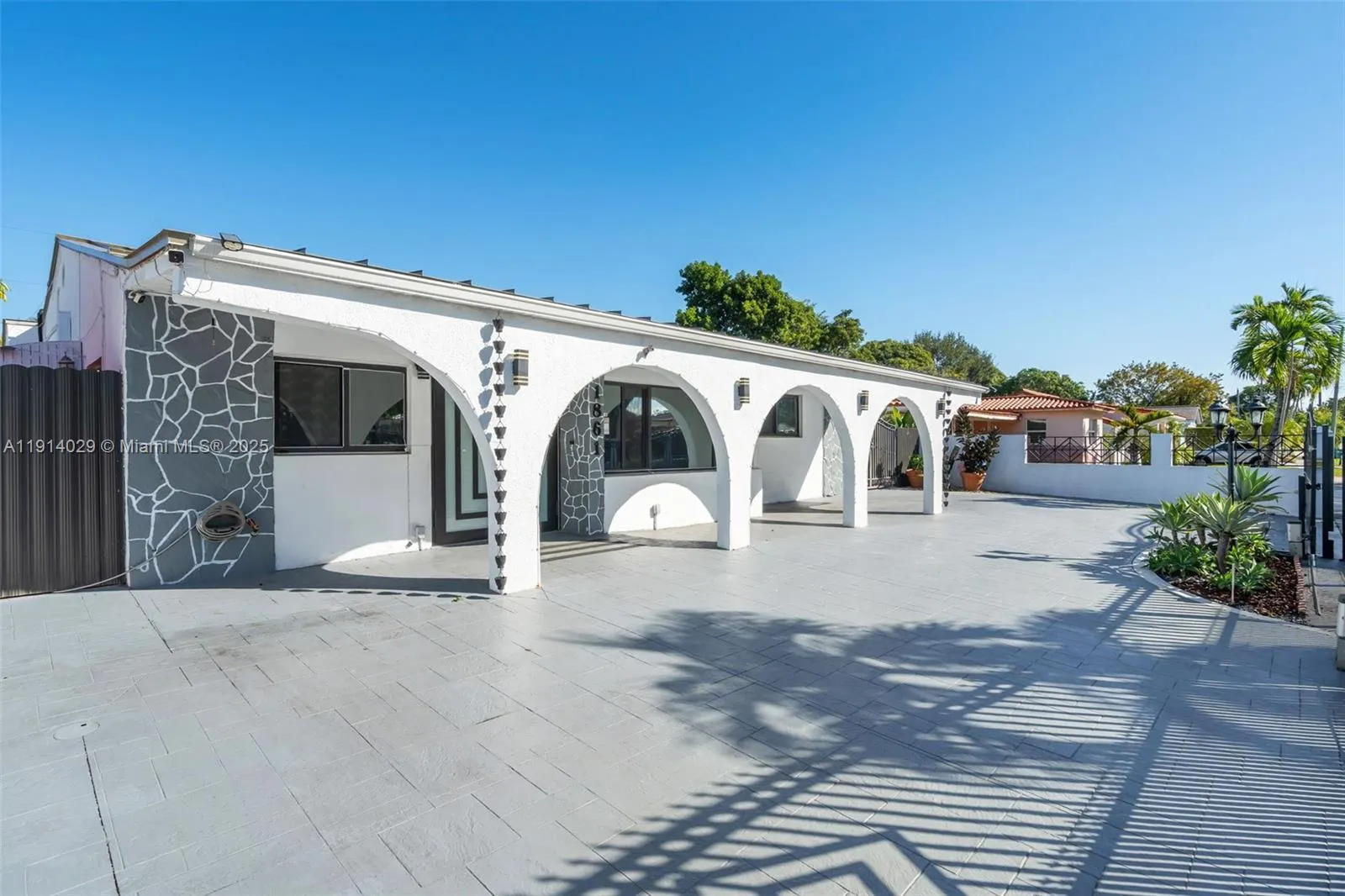 1861 SW 19th St, Miami FL 33145