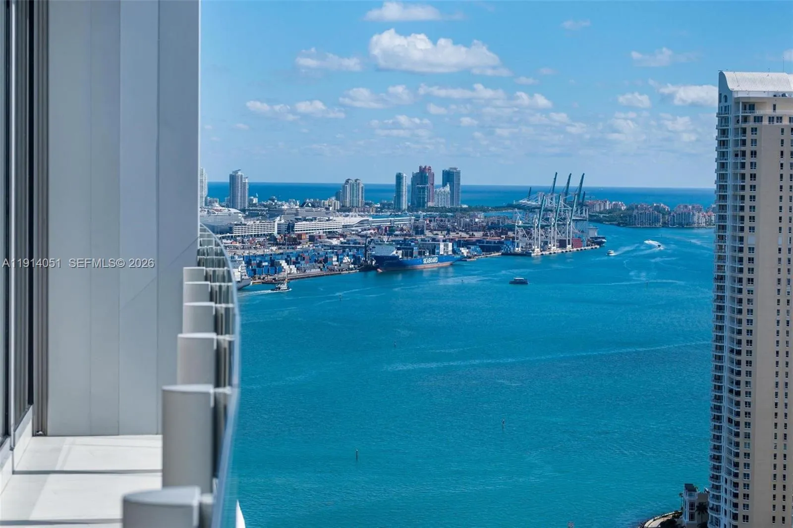 300 Biscayne Boulevard Way # 3506W, Miami FL 33131