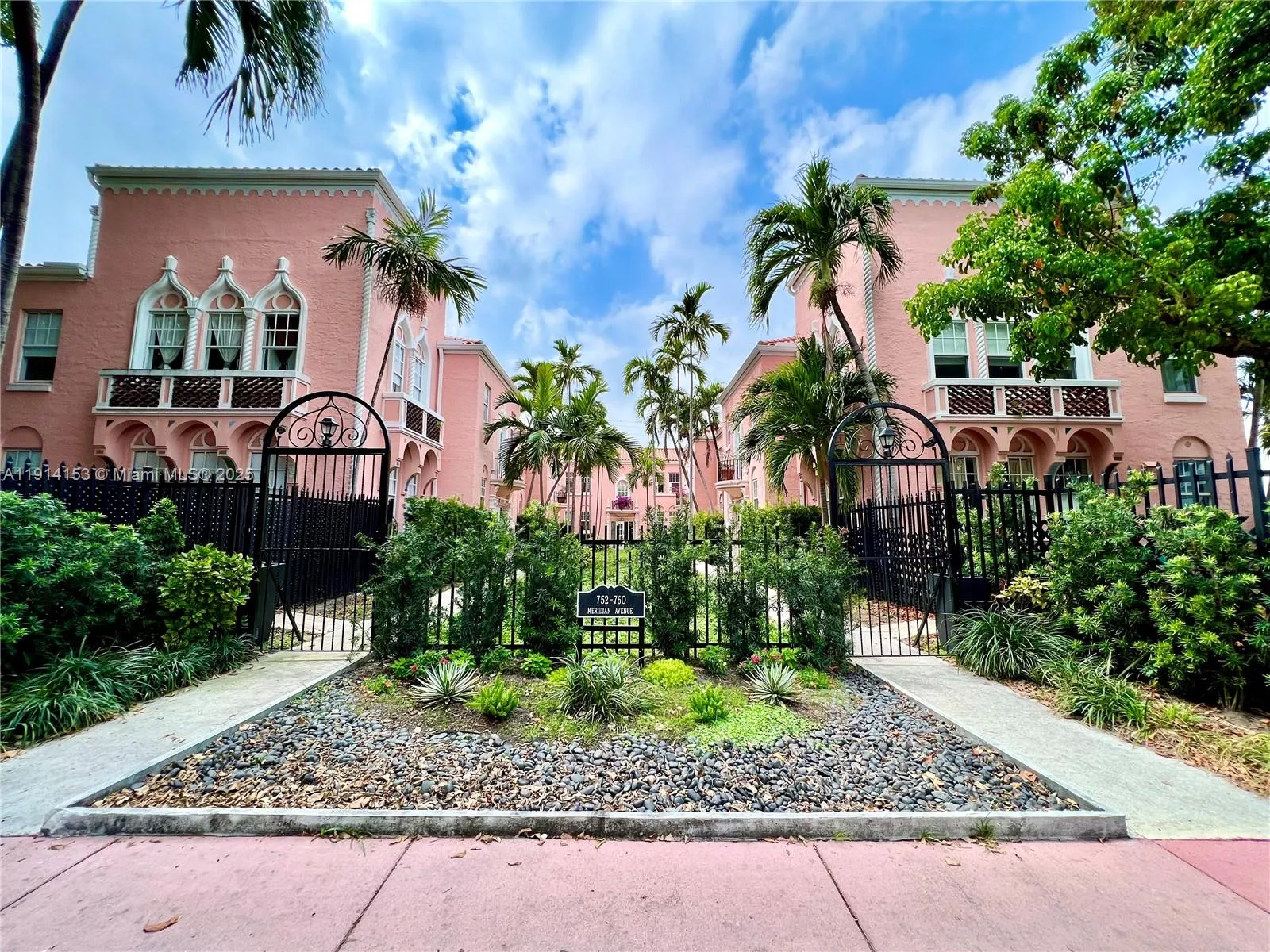 1 bedroom 1 bath for sale at 756 Meridian Ave # 9, Miami Beach FL 33139