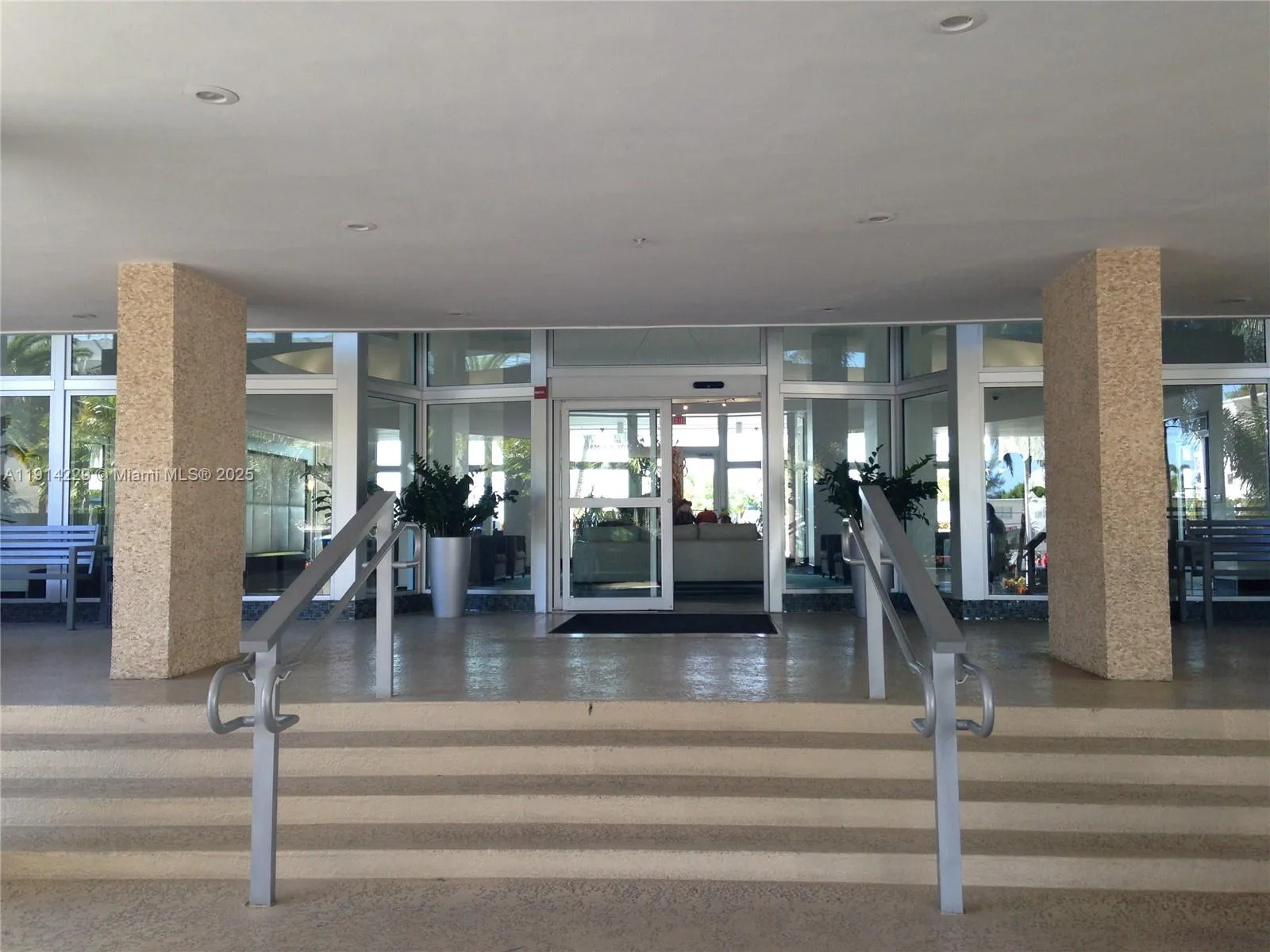 1200 West Ave # 6, Miami Beach FL 33139