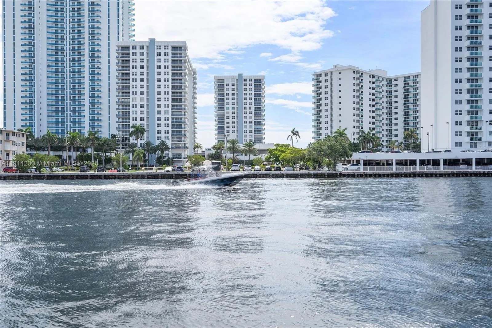1000 Parkview Dr # 220, Hallandale Beach FL 33009
