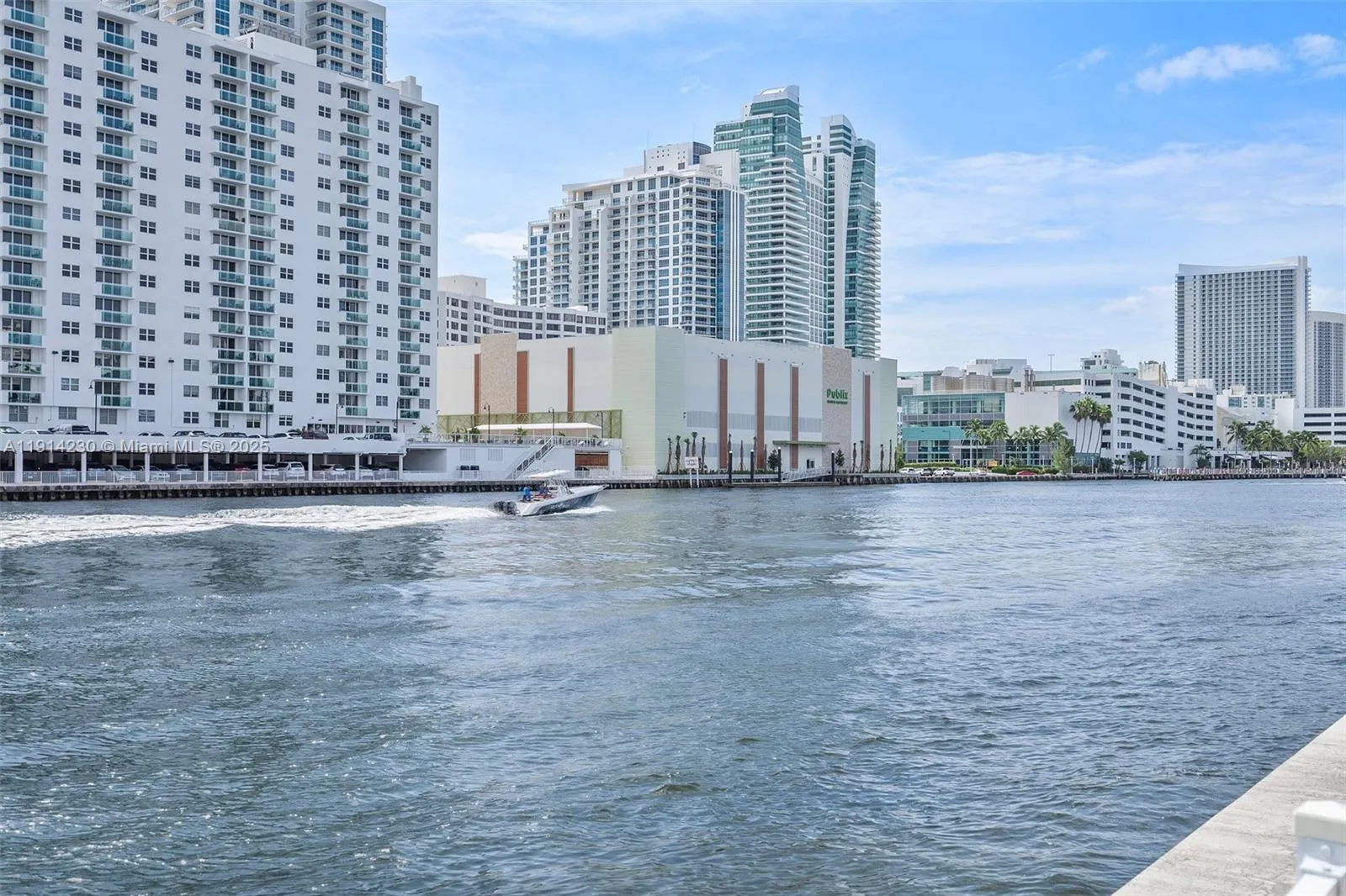 1000 Parkview Dr # 220, Hallandale Beach FL 33009