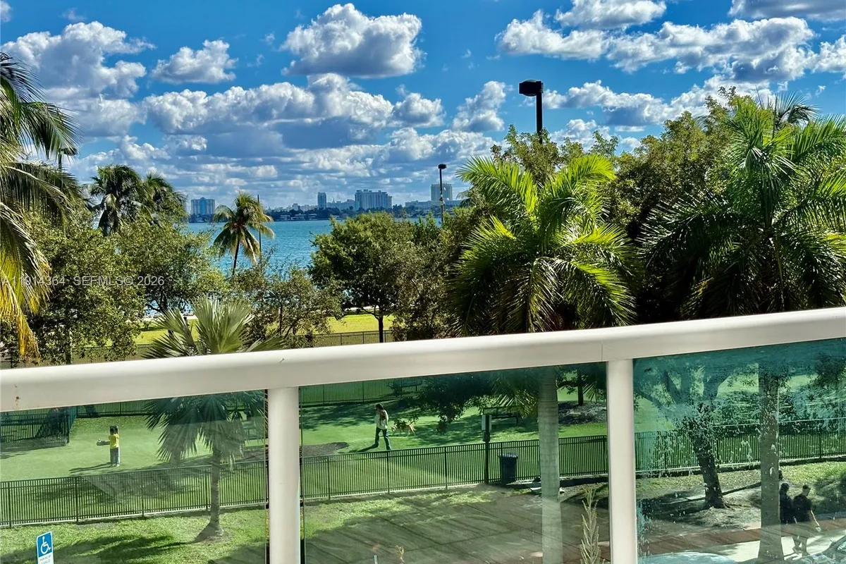 1800 N Bayshore Dr # 306, Miami FL 33132