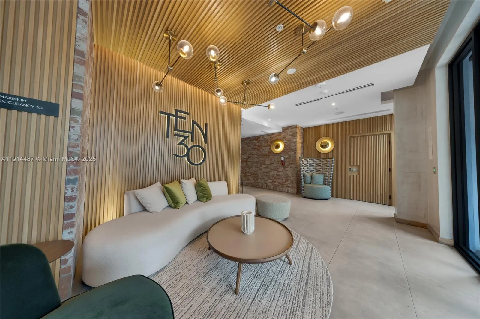 1030 15th St # 306, Miami Beach FL 33139