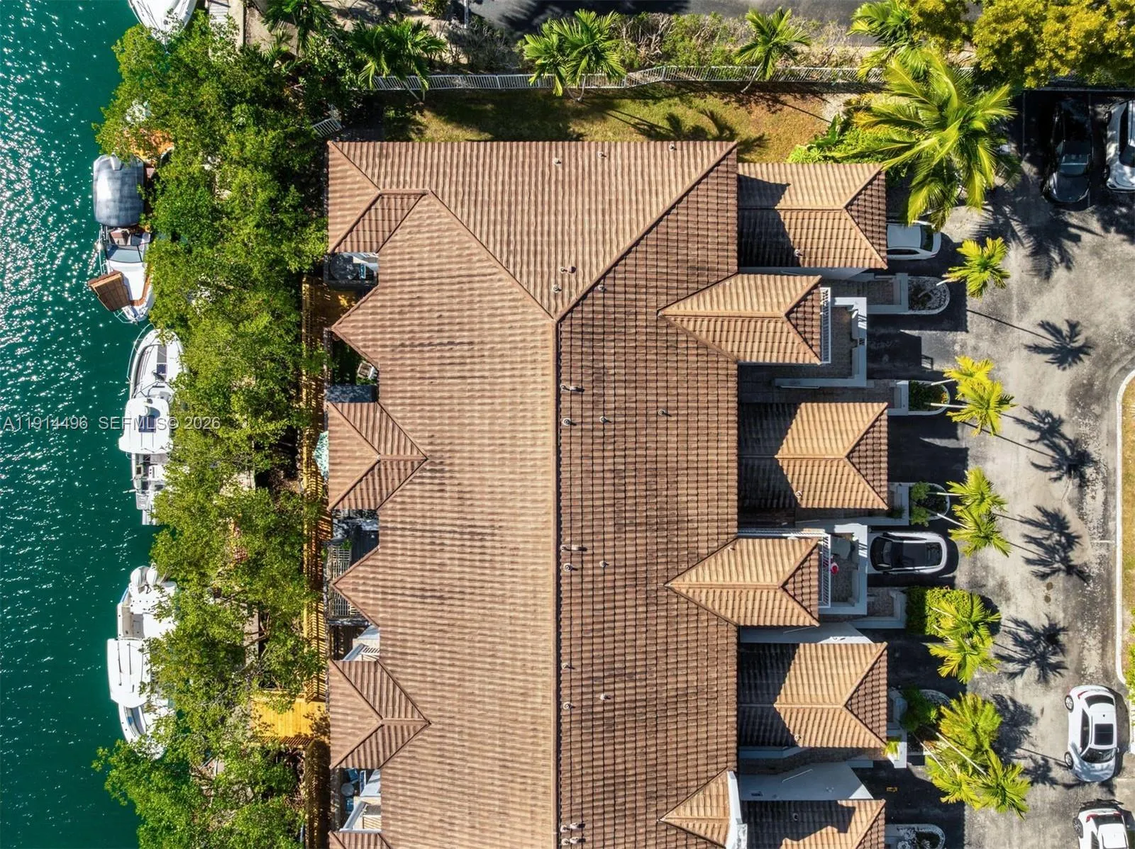 2404 NE 135th St # 2404, North Miami FL 33181