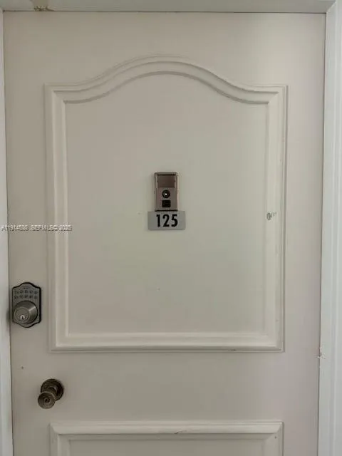 500 Bayview Dr # 125, Sunny Isles Beach FL 33160