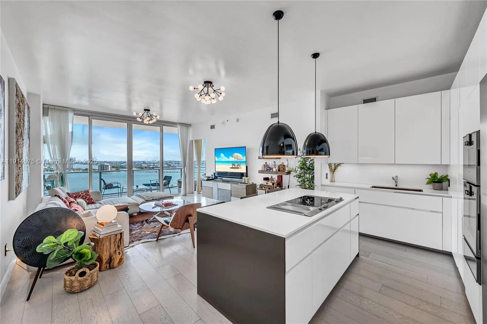 2020 N Bayshore Dr # 1906, Miami FL 33137