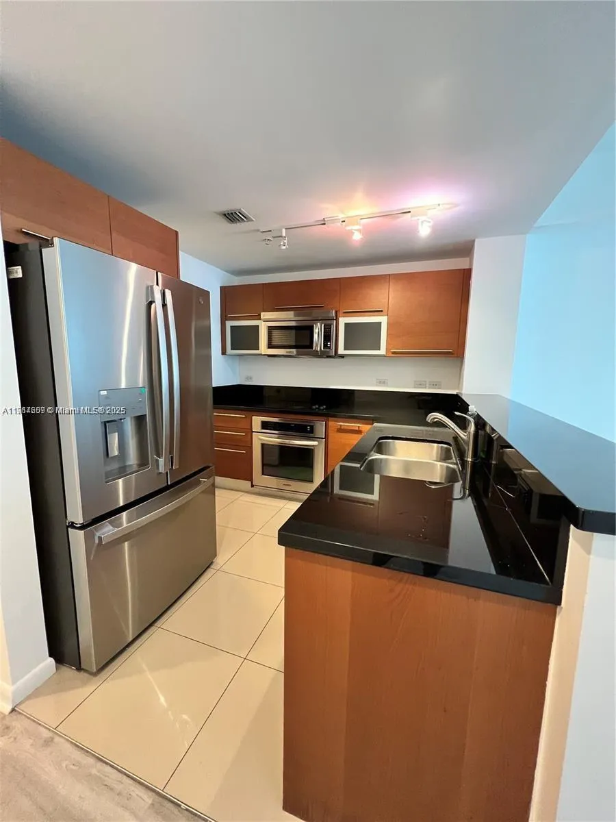 244 Biscayne Blvd # 2609, Miami FL 33132