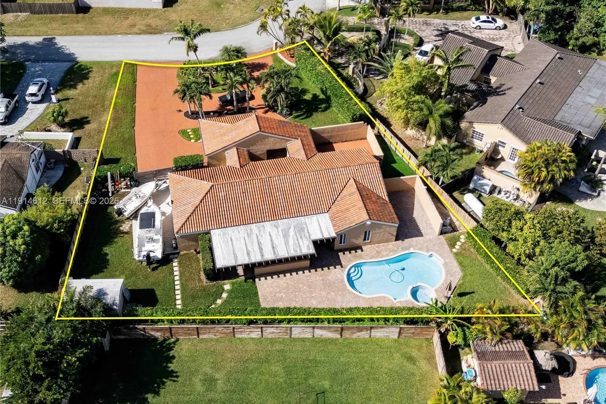 15235 SW 152nd Ct, Miami FL 33187