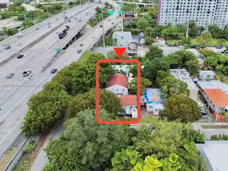 3413 NW 6th Ave, Miami FL 33127