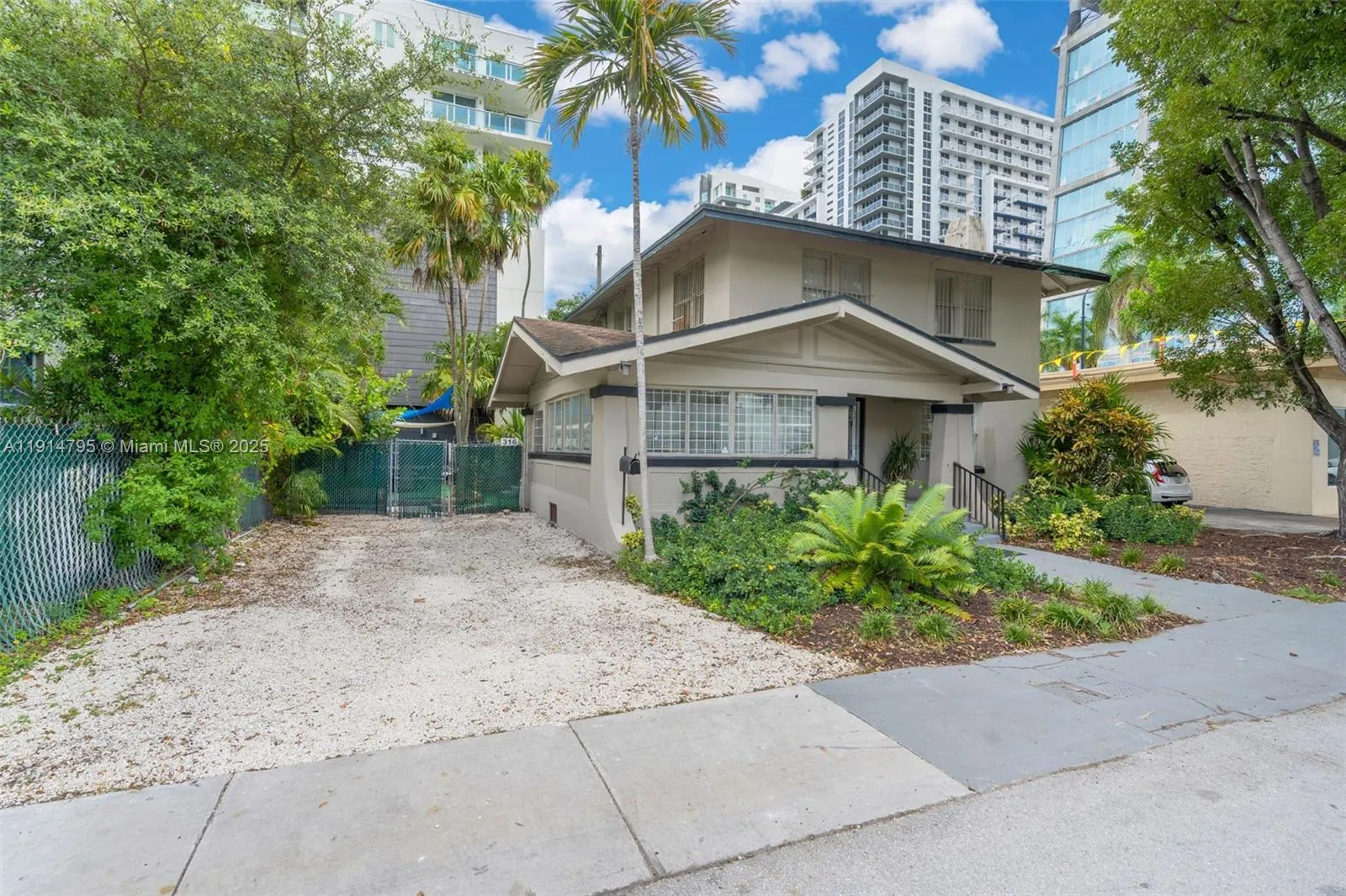 314 NE 26th Ter, Miami FL 33137