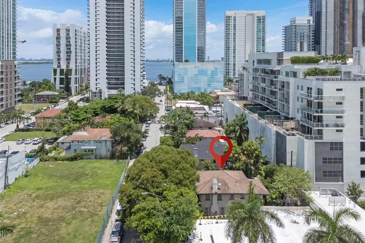 314 NE 26th Ter, Miami FL 33137