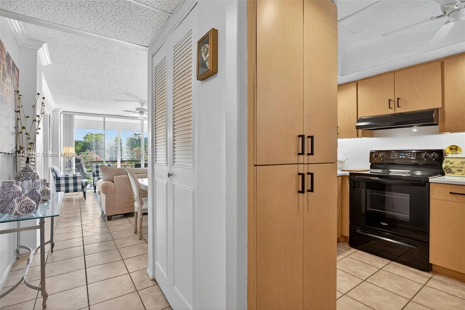 115 Royal Park Dr # 2C, Oakland Park FL 33309