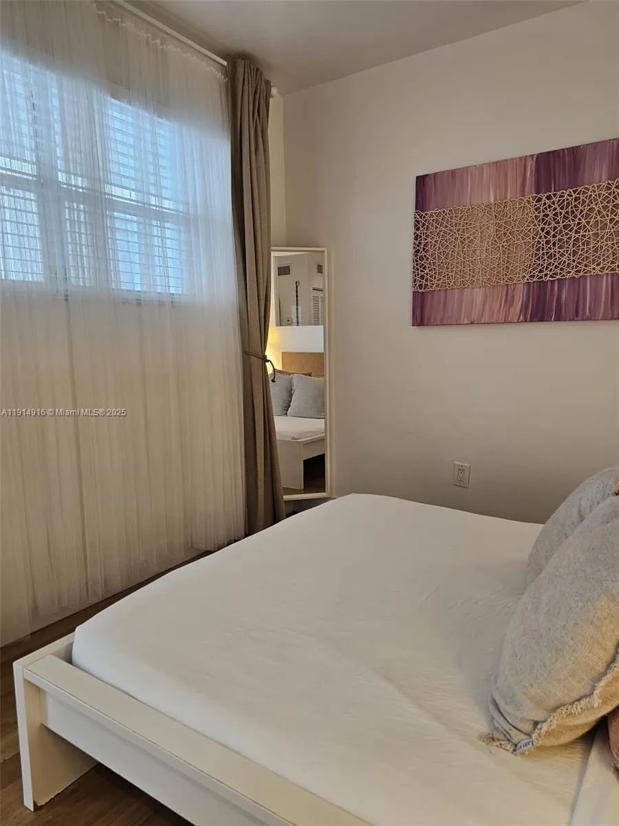 751 Collins Ave # 2, Miami Beach FL 33139