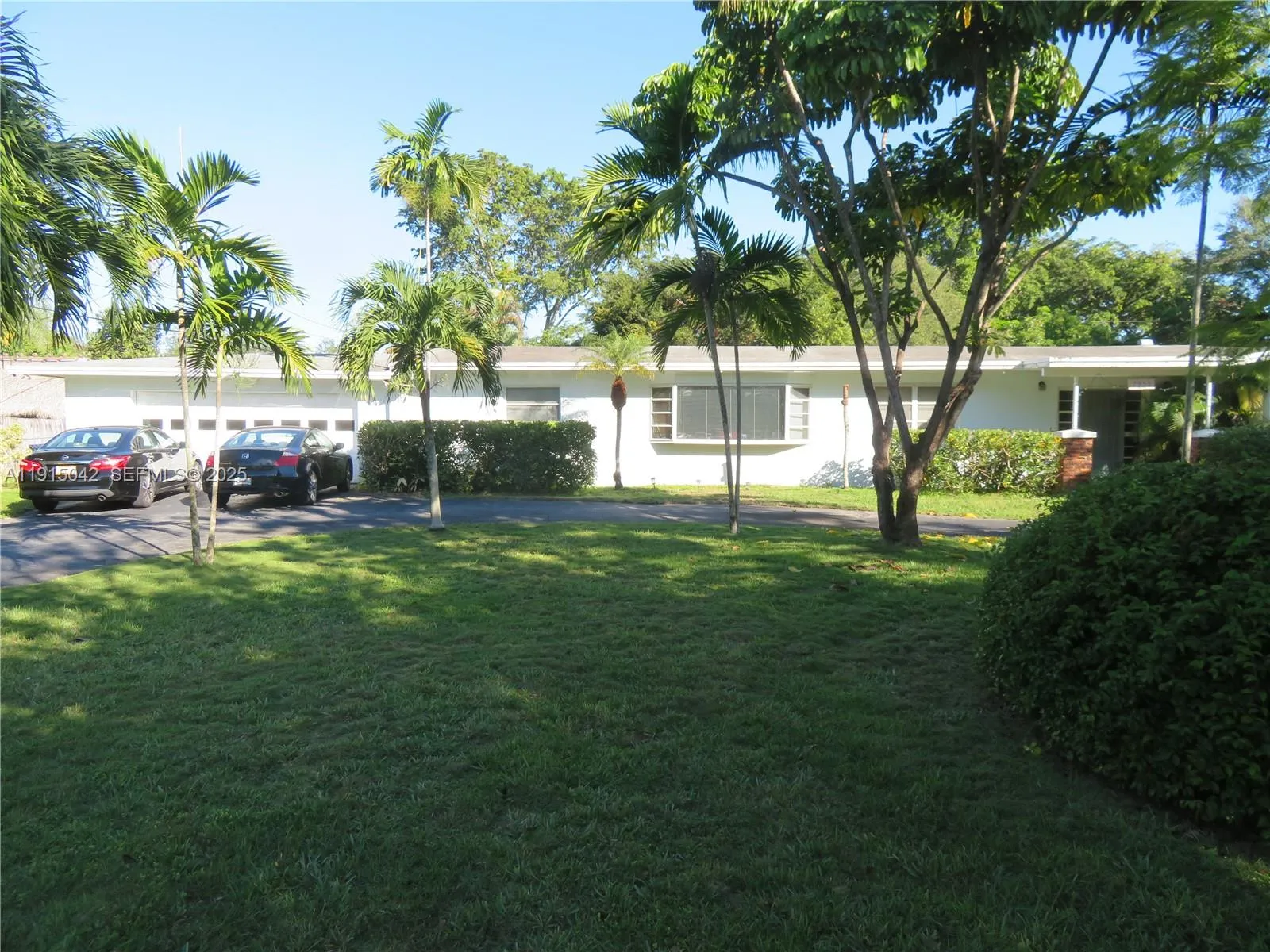 3 bedroom 1 bath for sale at 7955 SW 131st St, Pinecrest FL 33156