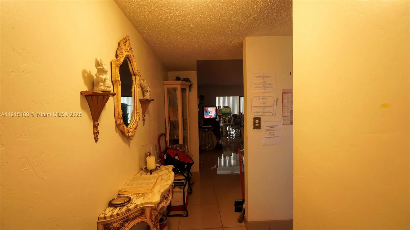 3940 NW 42nd Ave # 215, Lauderdale Lakes FL 33319
