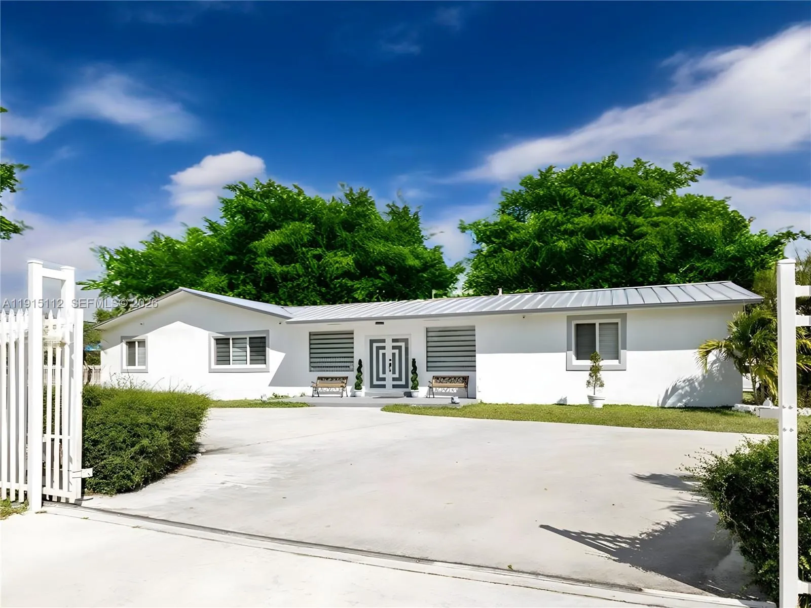 12601 SW 204th St, Miami FL 33177