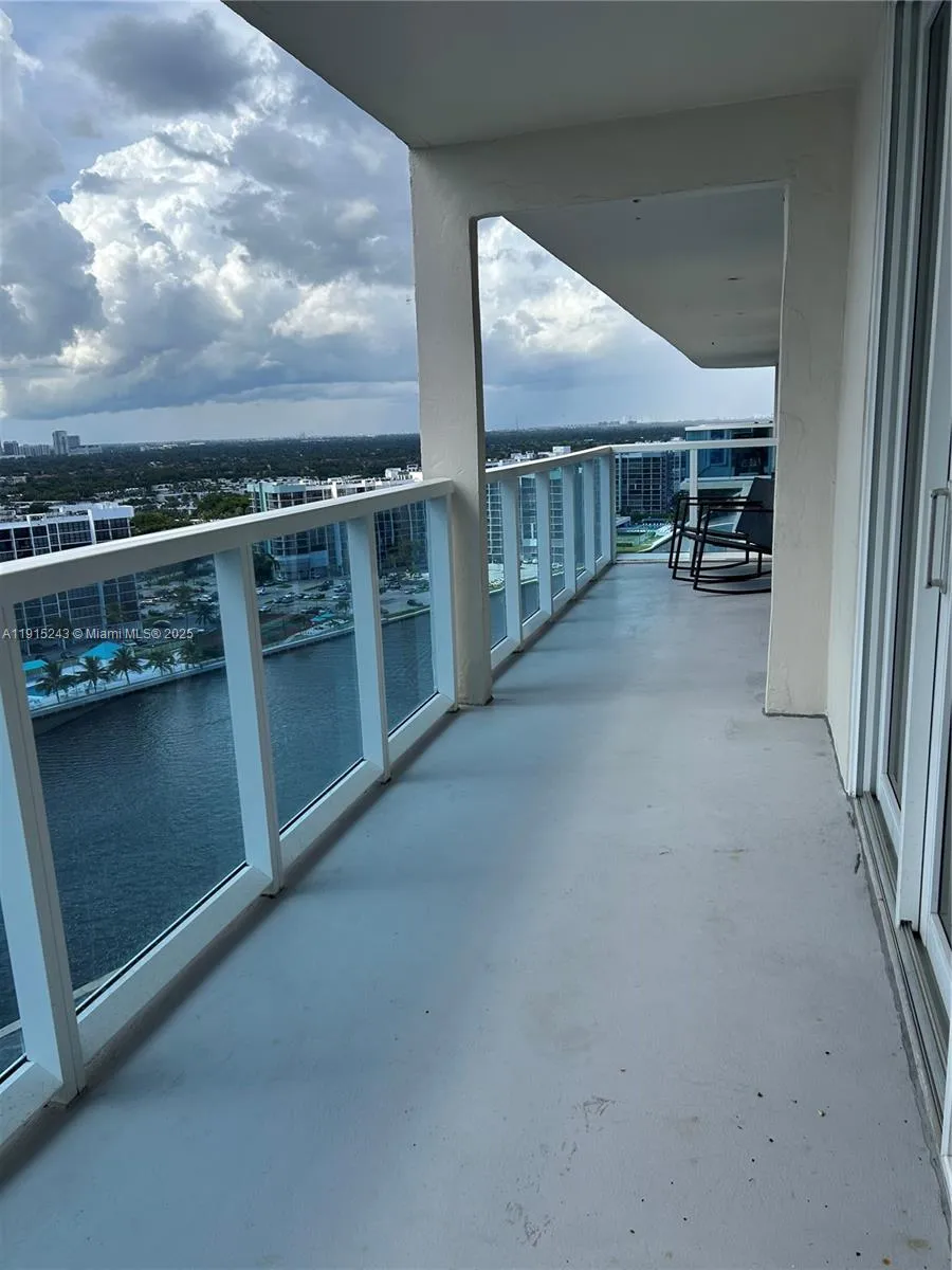 3800 S Ocean Dr # 1823, Hollywood FL 33019