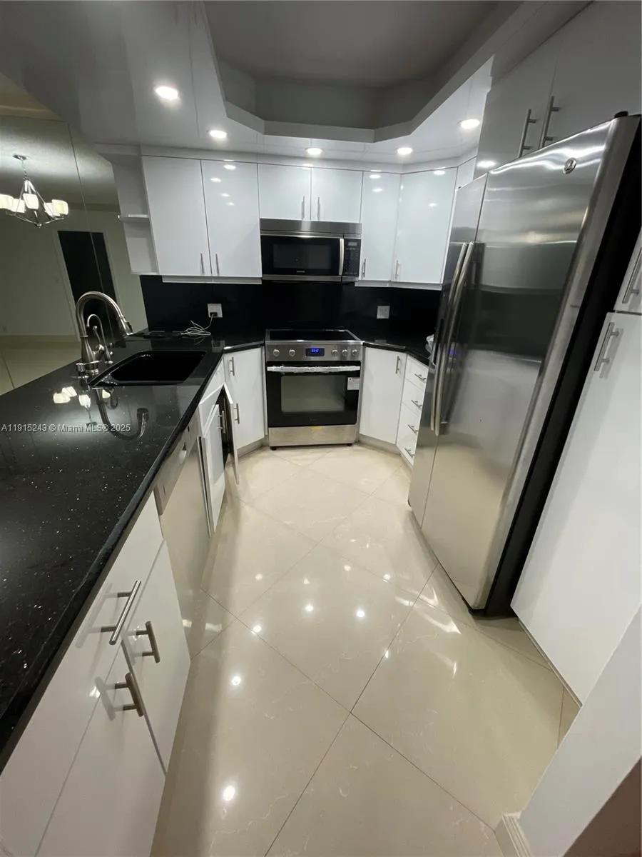 3800 S Ocean Dr # 1823, Hollywood FL 33019