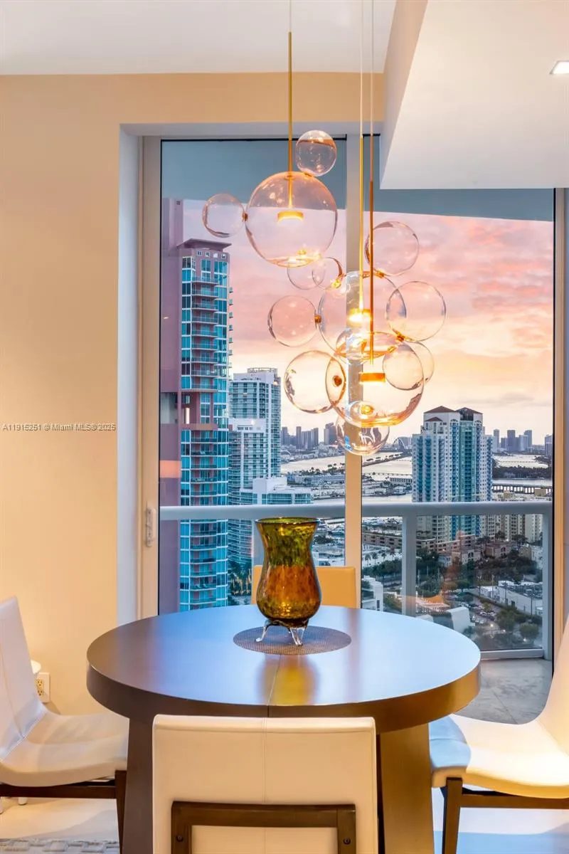 50 S Pointe Dr # 2703, Miami Beach FL 33139