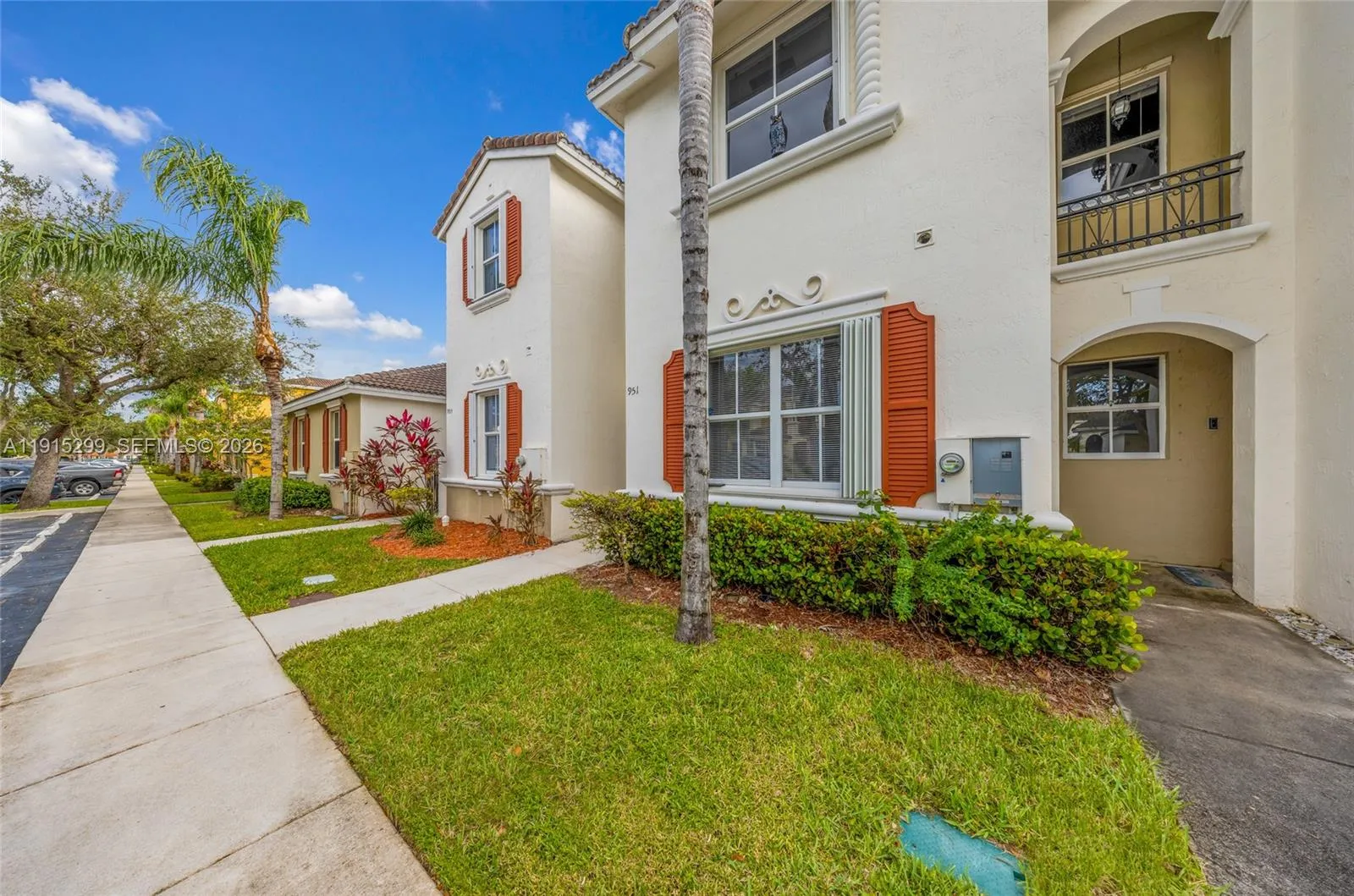 951 NE 42nd Ter, Homestead FL 33033