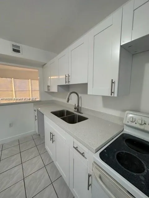 3904 SW 58th Ave, West Park FL 33023