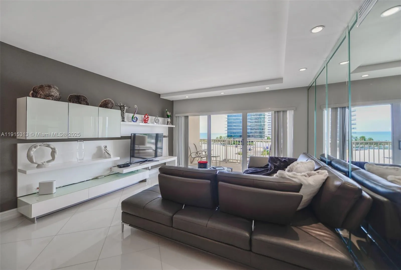 1950 S Ocean Dr # 5G, Hallandale Beach FL 33009