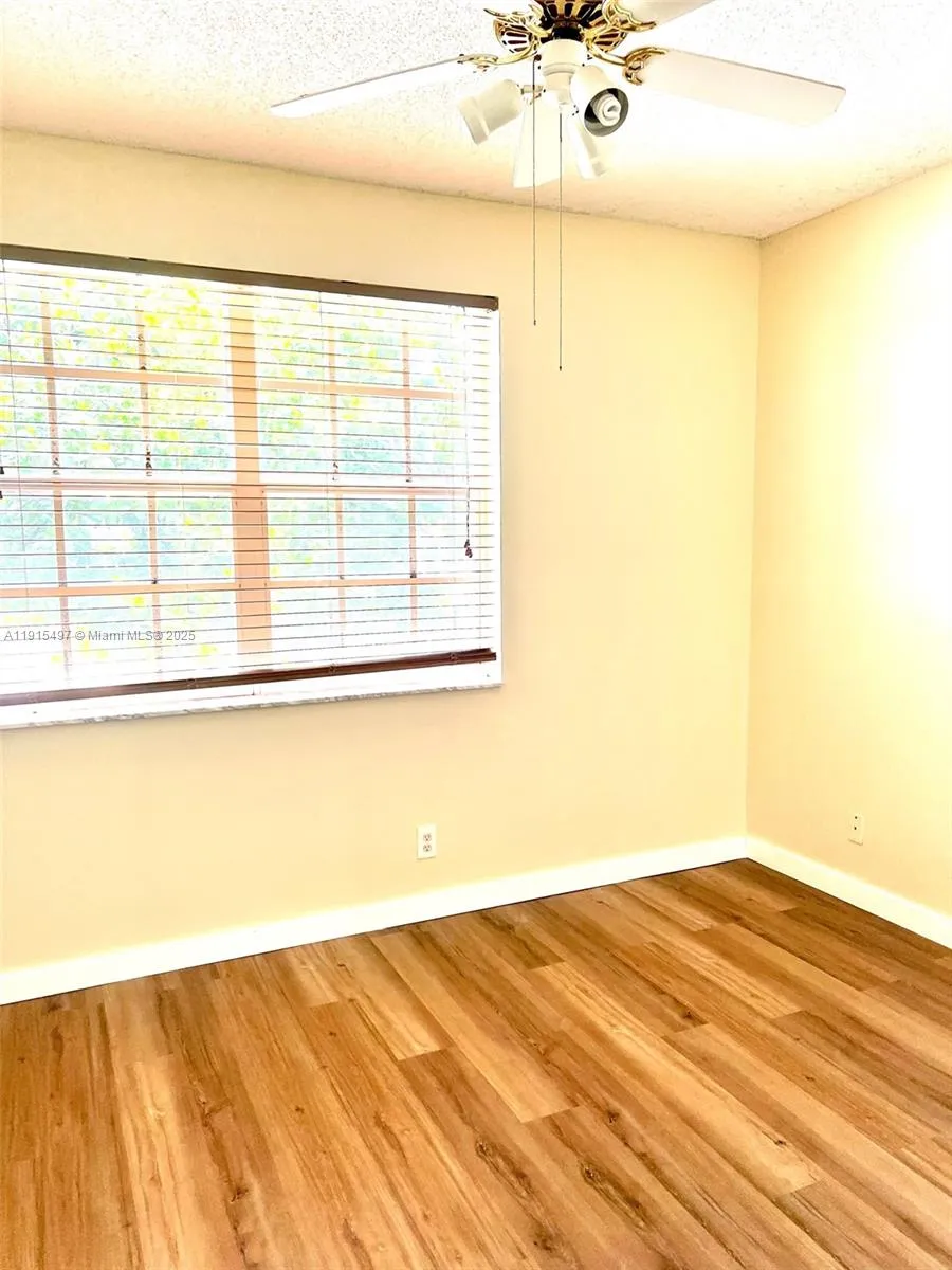7886 Dixie Beach Cir # 7886, Tamarac FL 33321