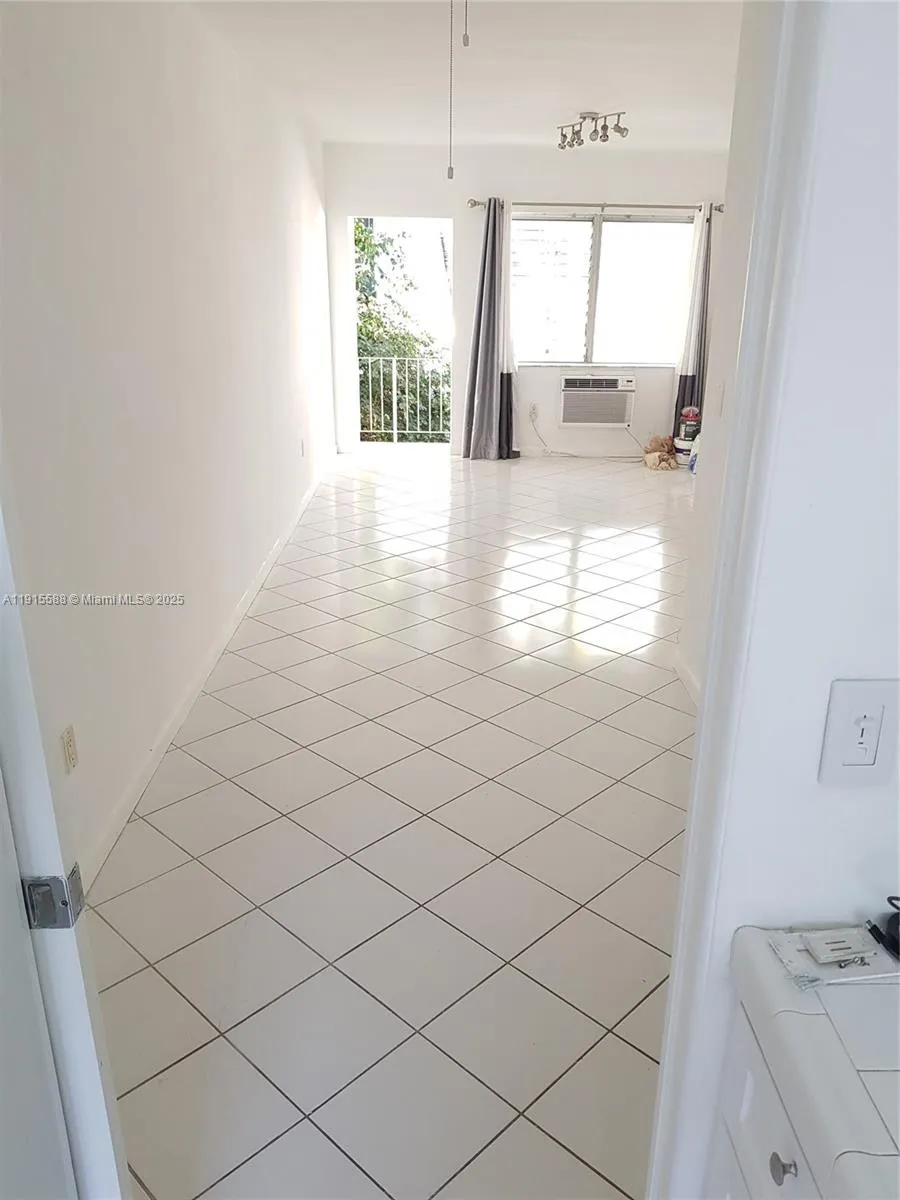 1021 Michigan Ave # 10, Miami Beach FL 33139