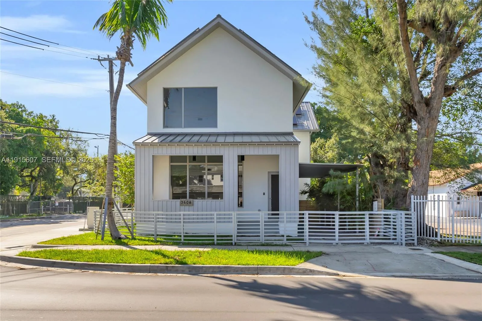 3604 Day Ave, Miami FL 33133
