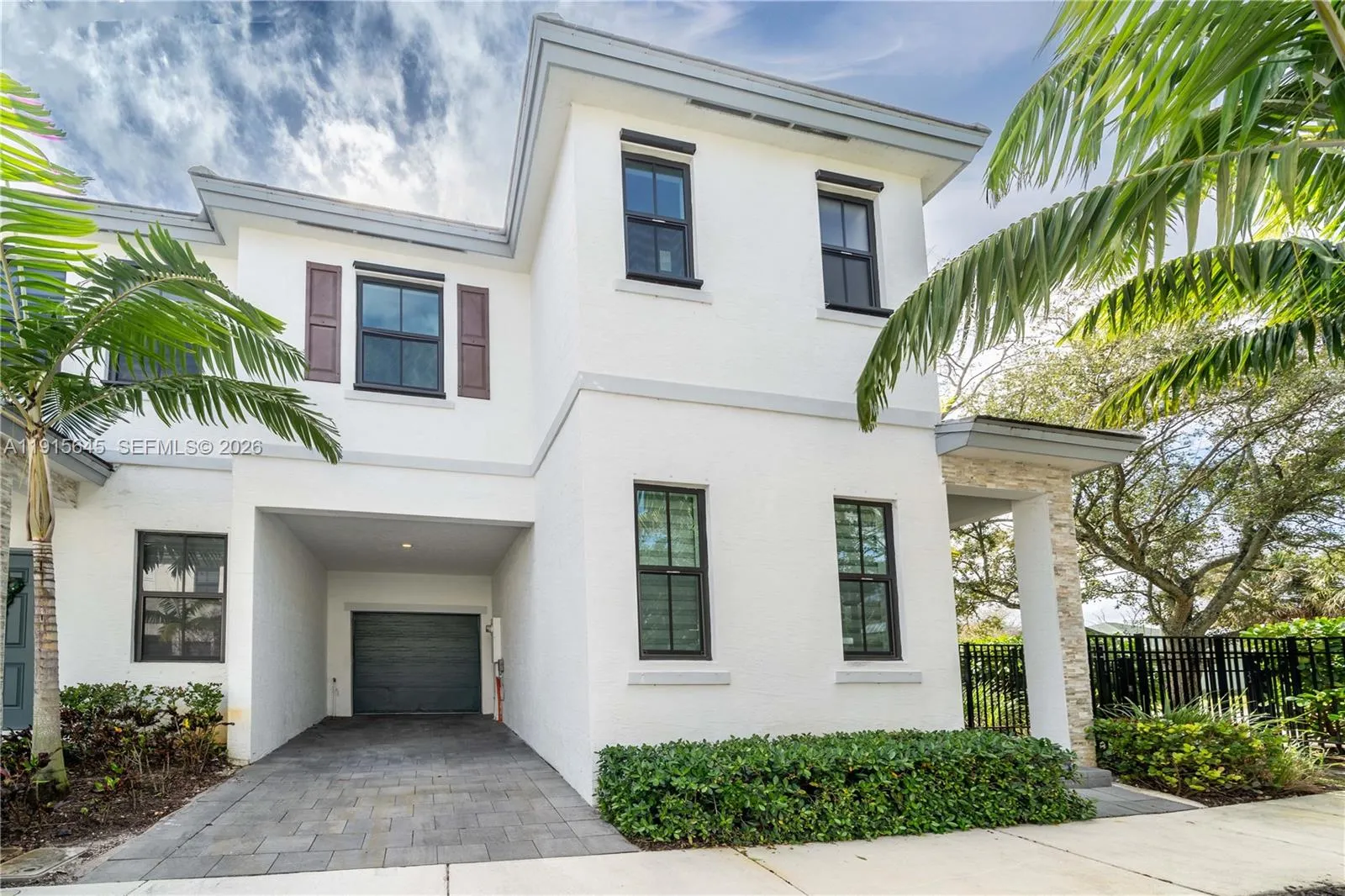 1928 SW 5th Blvd, Fort Lauderdale FL 33312