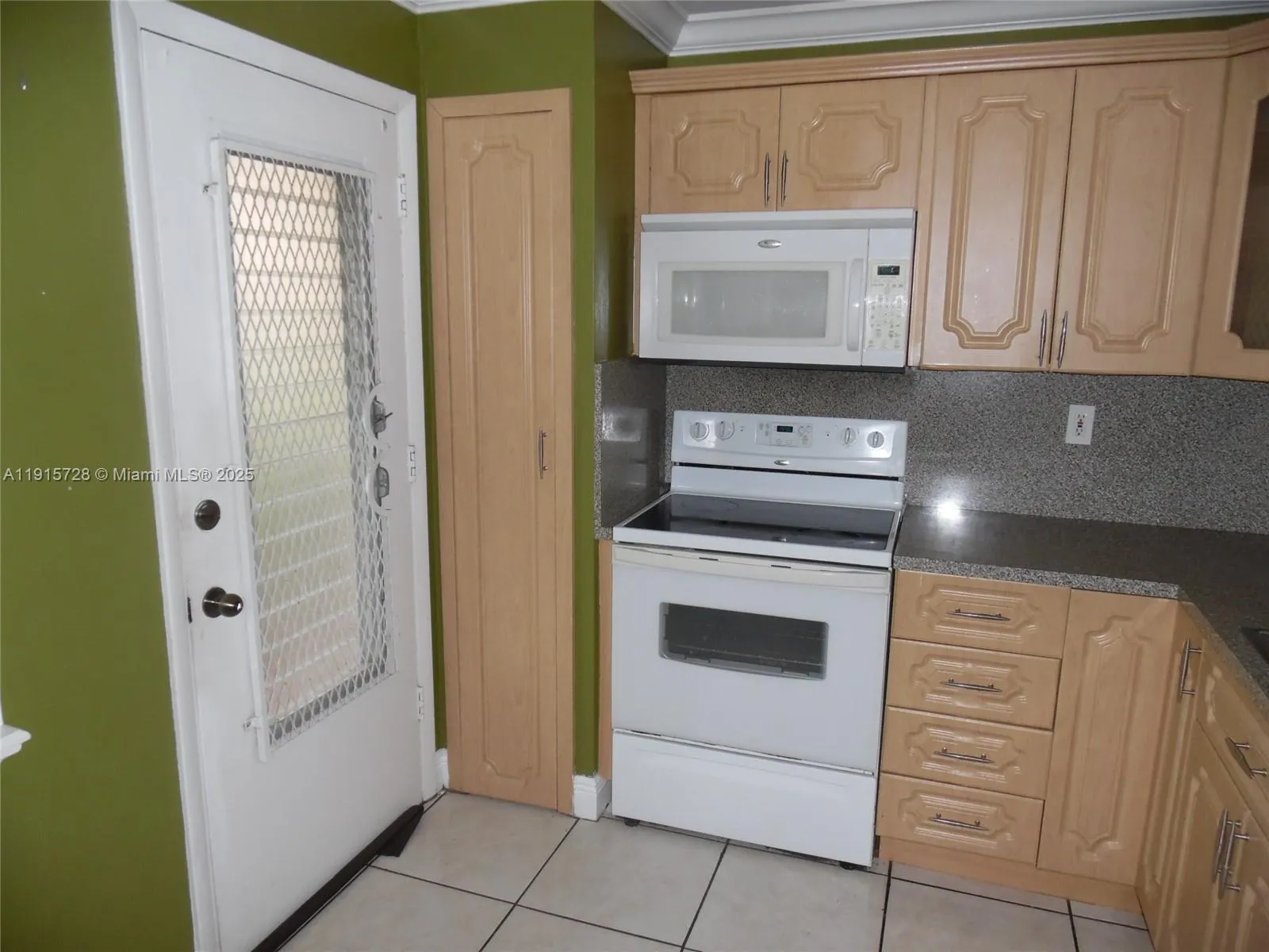 1501 NE 191st St # C107, Miami FL 33179