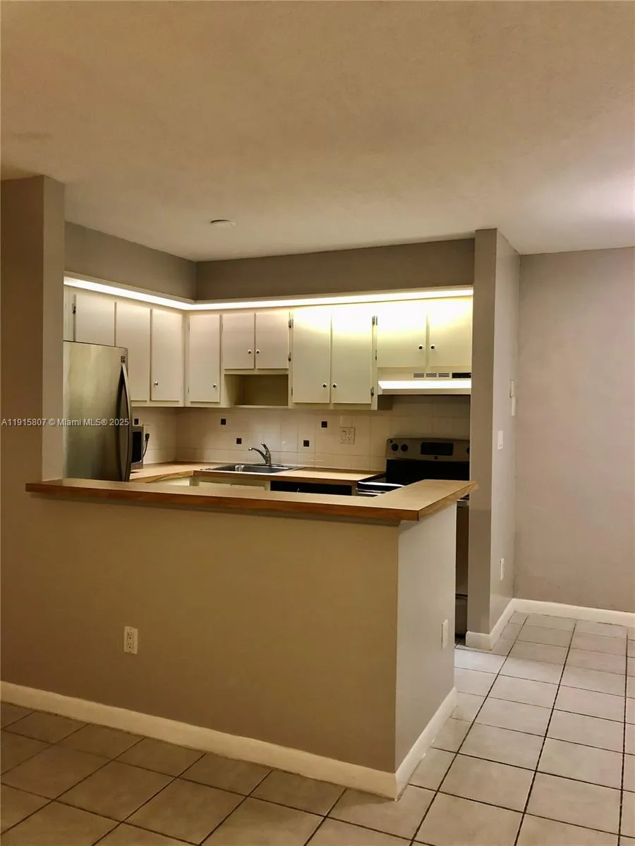 9753 W Mcnab Rd # 112, Tamarac FL 33321