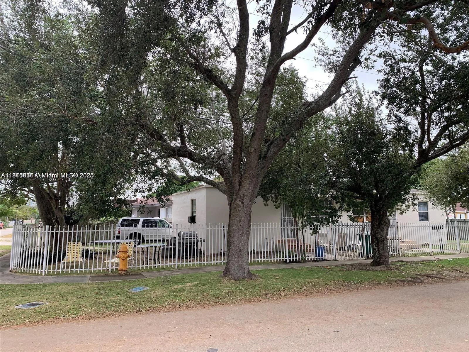 401 NW 81st St, Miami FL 33150