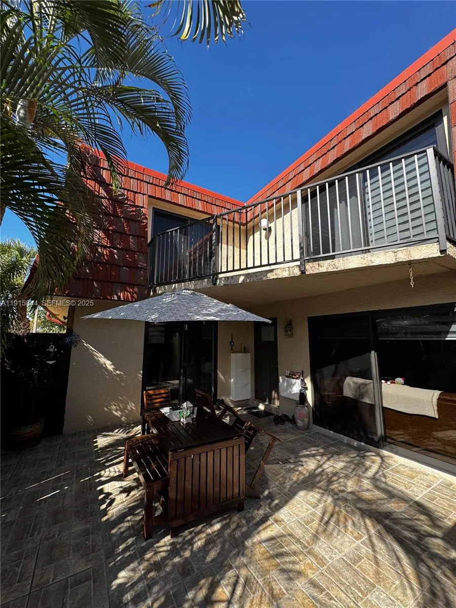 3 bedroom 2 bath for sale at 8457 Boca Rio Dr, Boca Raton FL 33433