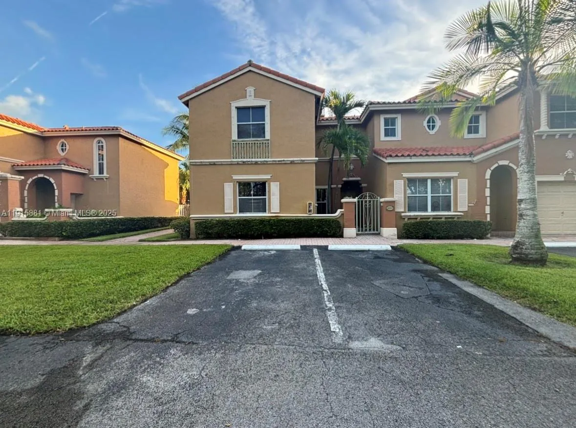 4 bedroom 3 bath for sale at 8451 NW 138th St # 2301, Miami Lakes FL 33016