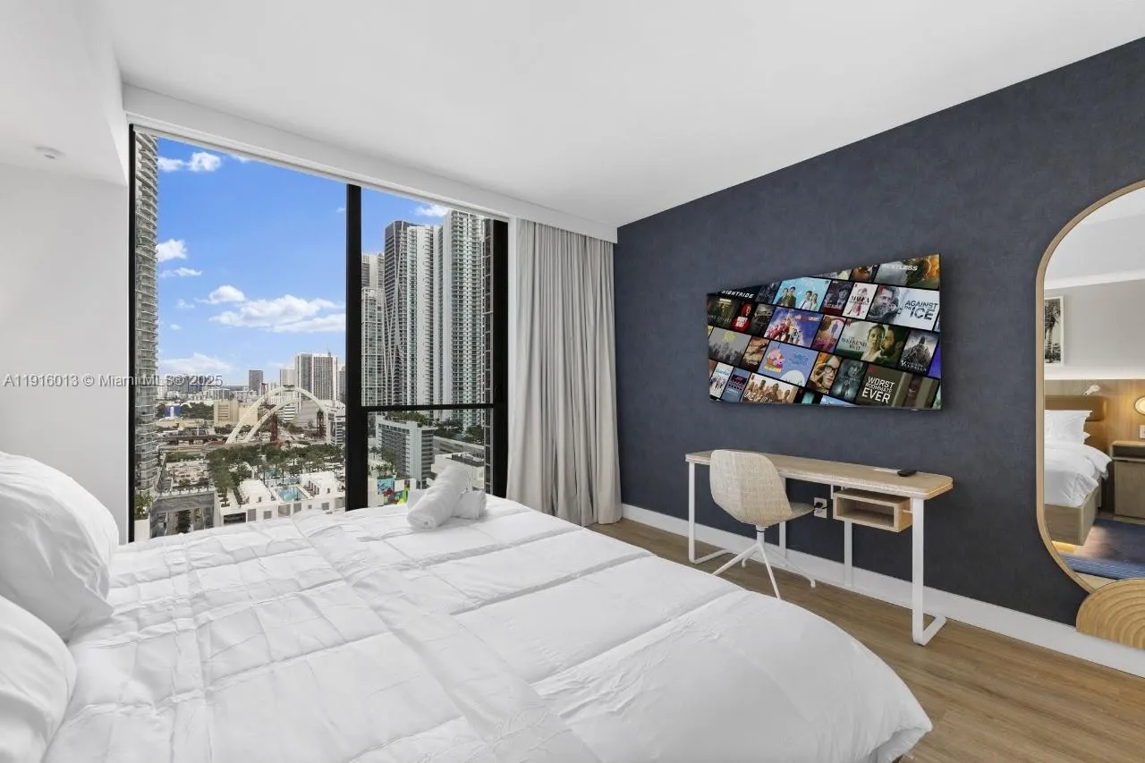 601 NE 1st Ave # 1920, Miami FL 33132