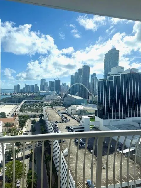 1 bath for sale at 1750 N Bayshore Dr # 2308, Miami FL 33132