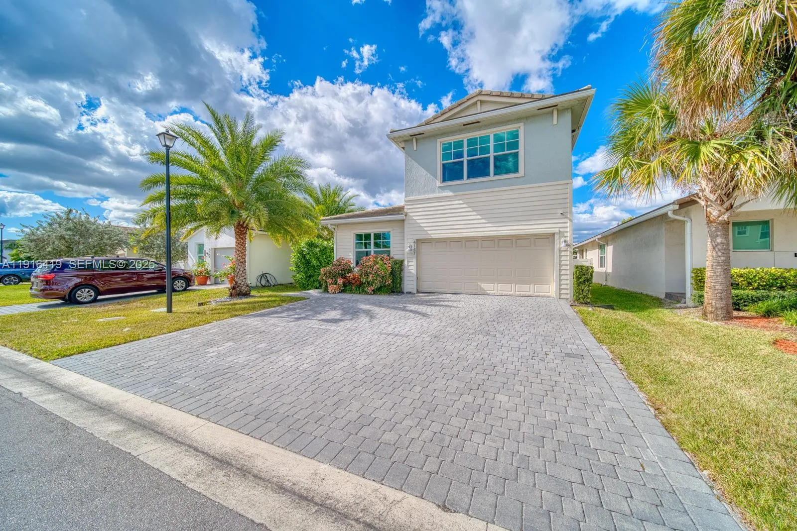 4147 Rosa Dr, Deerfield Beach FL 33064