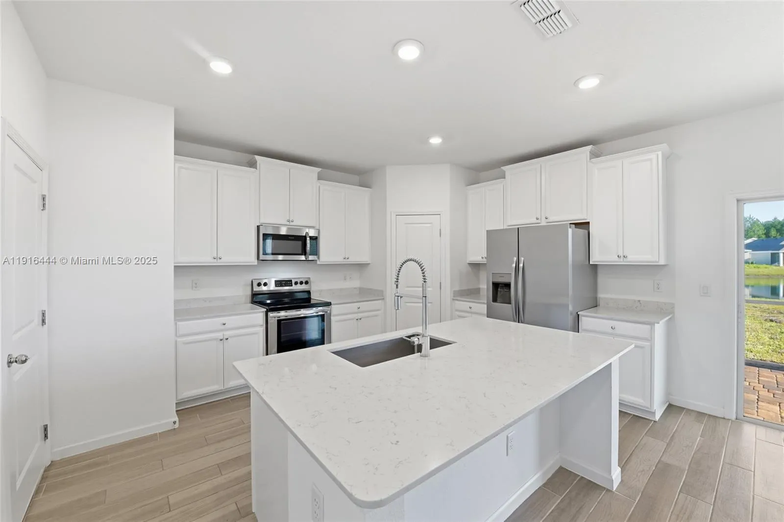 9852 Lemon Balm Way, Jacksonville FL 32219