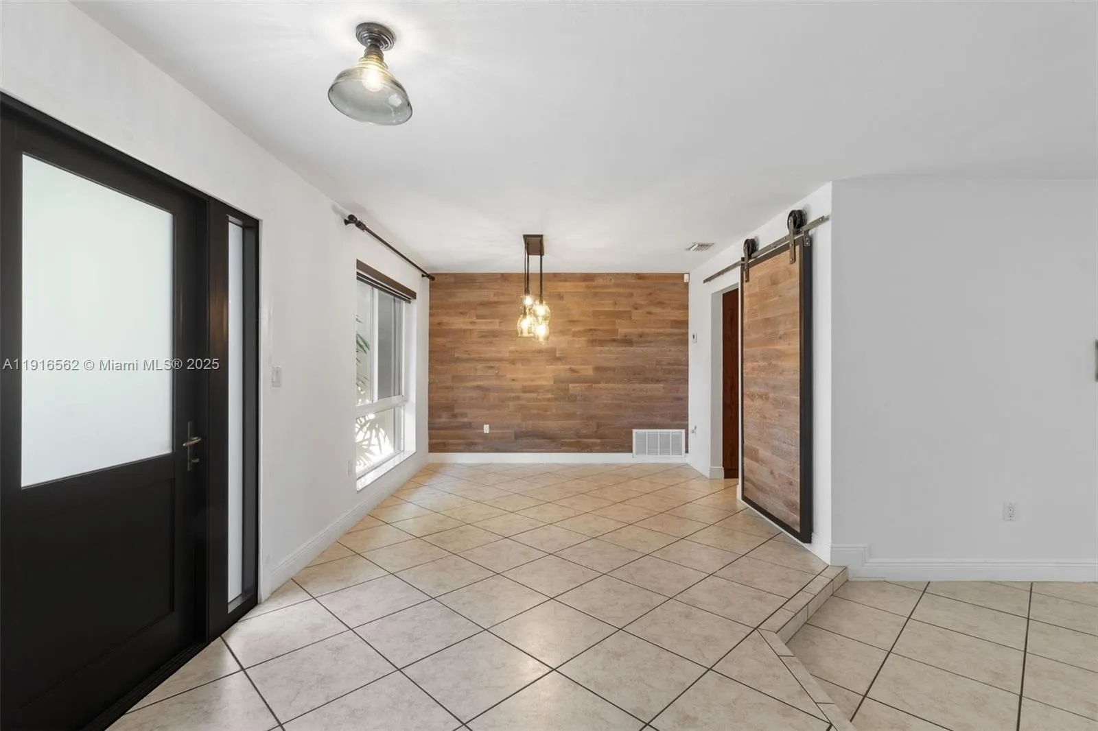 10485 SW 109th St, Miami FL 33176