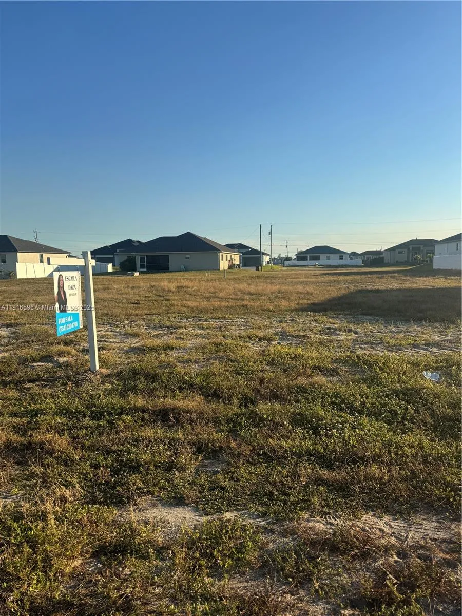 4336 NW 33RD ST, Cape Coral FL 33993