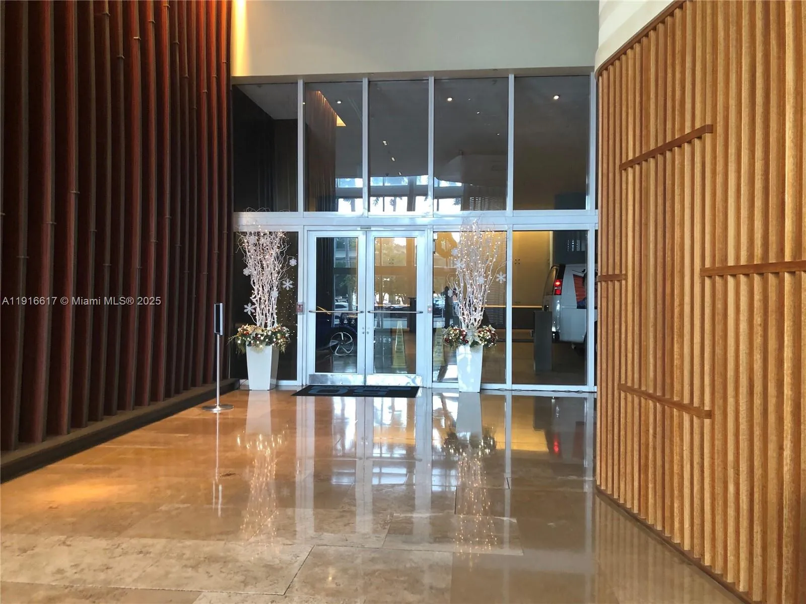 50 Biscayne Blvd # 2505, Miami FL 33132
