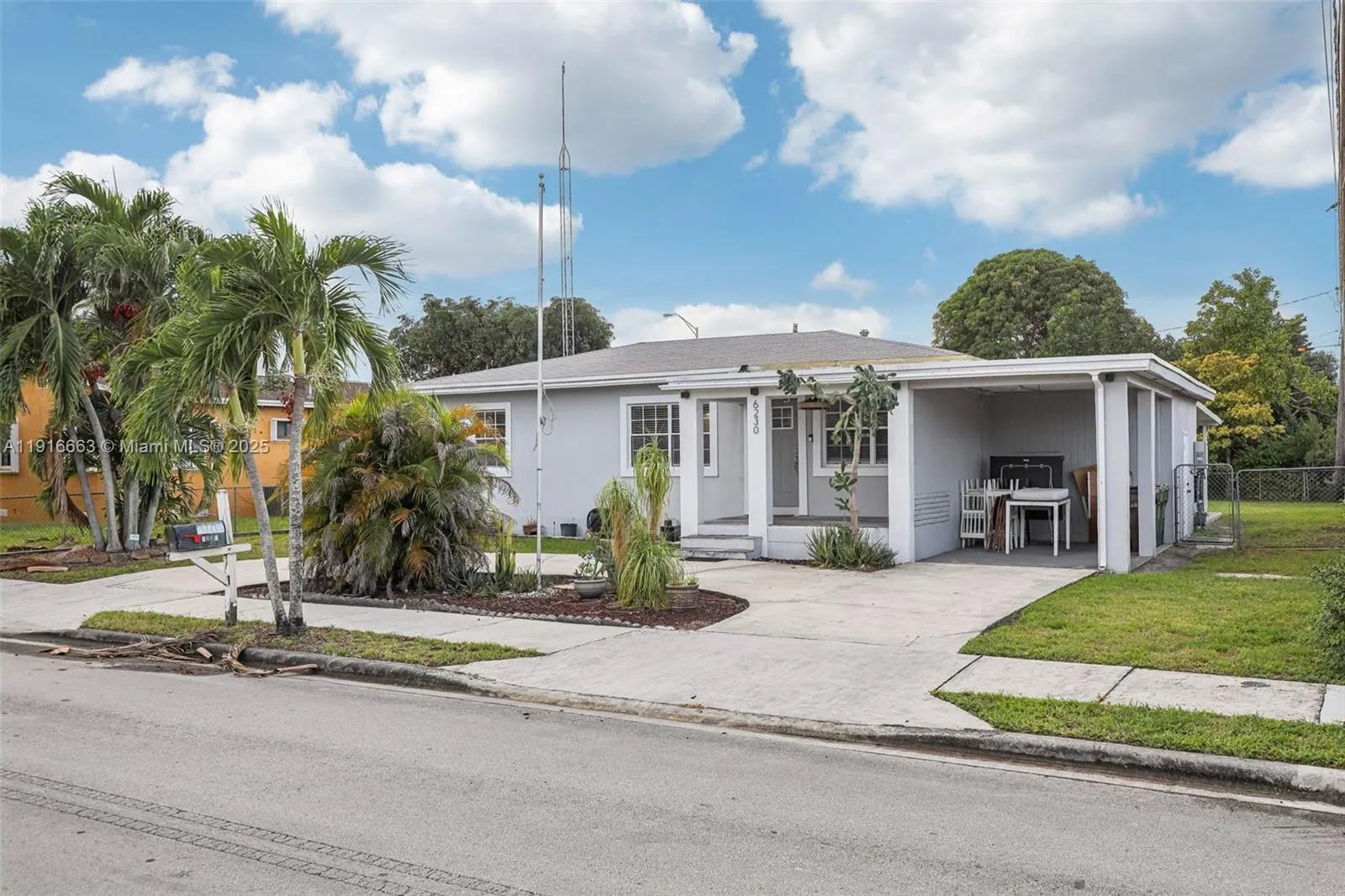 6230 E 2nd Ave, Hialeah FL 33013