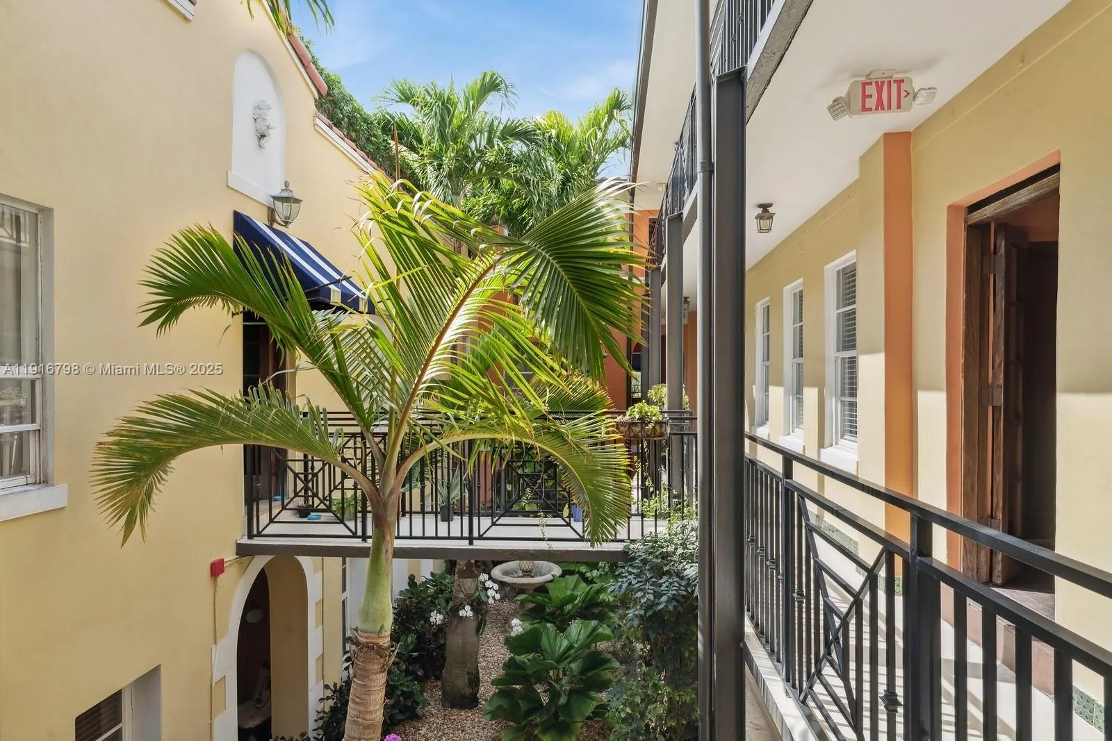 4812 Pine Tree Dr # 206, Miami Beach FL 33140