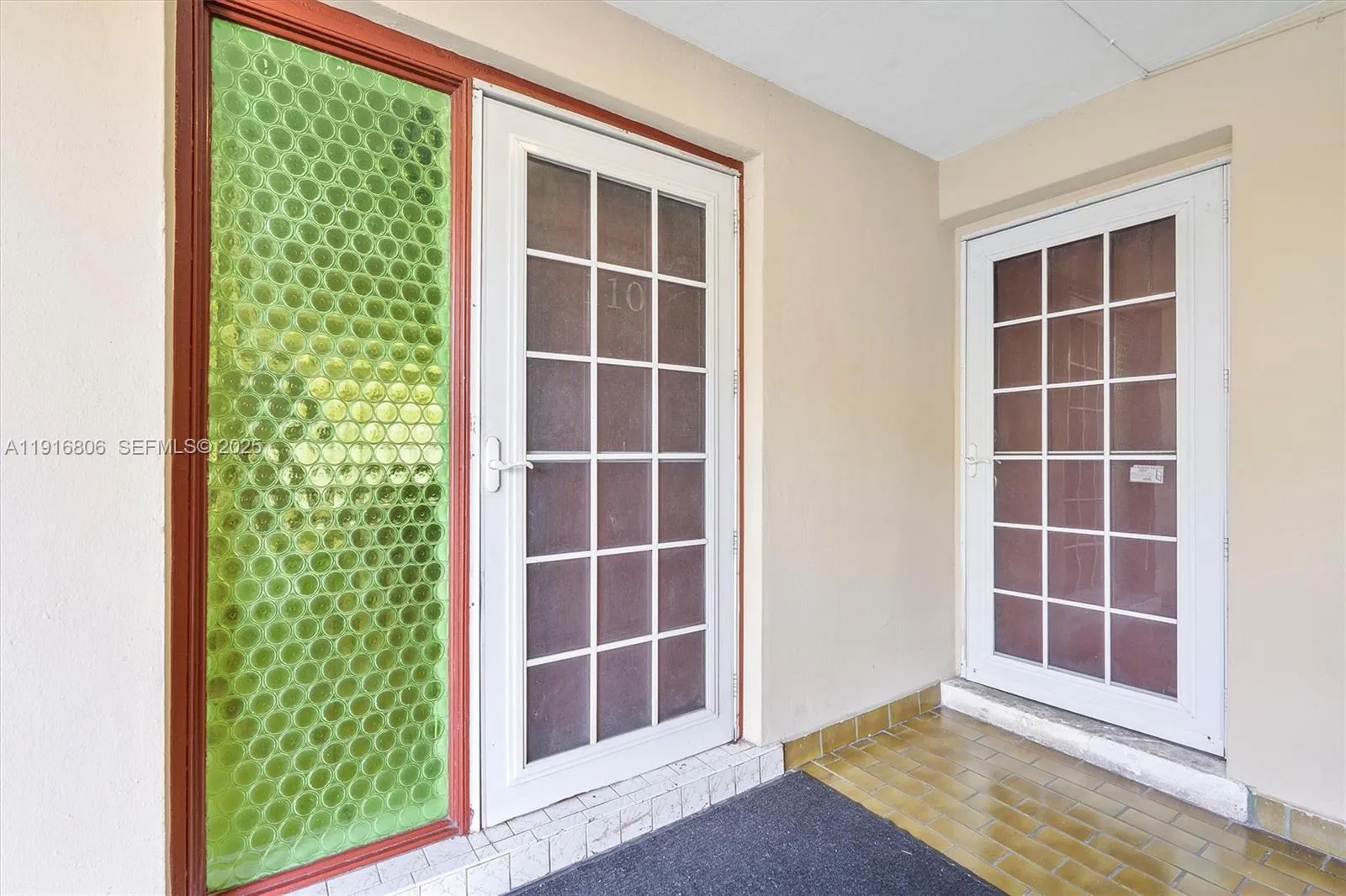 1700 NE 191st St # 110, Miami FL 33179